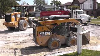 CAT 262D Skid Steer In Action [upl. by Mairym234]