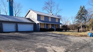 Exploring an Abandoned neighborhood in Itasca Illinois [upl. by Drobman]