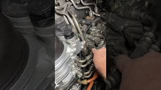 Detroit diesel dd13 loss of fuel pressure  cranks but will not start  two stage valve inspection [upl. by Ajnin]