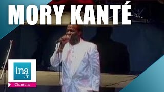 Mory Kanté quotYeke yekequot live officiel  Archive INA [upl. by Marteena]