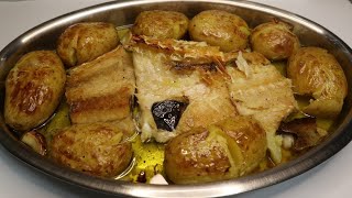 Bacalhau no forno com batatas a murro [upl. by Sherard]