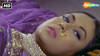 Pakeezah  Meena Kumari  Raj Kumar  Bollywood Classic Movie Scene 4 [upl. by Anitsrihc]