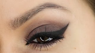 Easy Eyeliner Tutorial Using Eyeliner Stencils  Shonagh Scott  ShowMe MakeUp [upl. by Jevon]