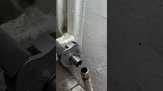 Installing radiator valve👌 asmrsounds totalplumber plumber asmrsounds satisfying [upl. by Loydie]