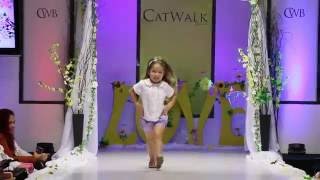 Desfile infantil DONNA ONCINHA  Modelos MaxFama 05052016 [upl. by Opal]