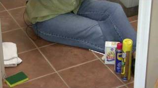 Cleaning Floors  How to Remove Scuff Marks From Vinyl Flooring [upl. by Eseerahs]