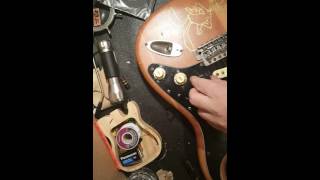 Stratocaster hack Volume knob to loose Heres a simple fix [upl. by Bills106]