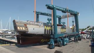 Newport Shipyard Receives 500C Mobile Boat Hoist  Marine Travelift [upl. by Mccreery534]