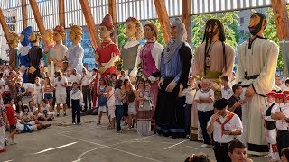 Gaztelumendi Mendillorriko erraldoien konpartsa 10º urteurrena [upl. by Zoubek]