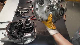 Dnepr Getriebe  Teil 1 zerlegen  Dnepr Transmission  part1 disassemble [upl. by Aniham]