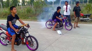 DRAG RACING 2 stroke kawasaki VS 4 stroke yamaha [upl. by Aloap]