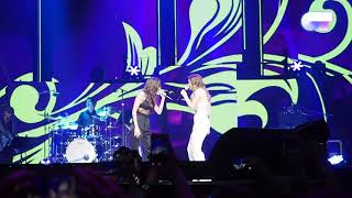 CONCIERTO MADRID  AMAIA Y ANA GUERRA  TODAS LAS FLORES  OT 2017 [upl. by Just]