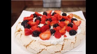 HOW TO MAKE A PAVLOVA CAKE [upl. by Cy]