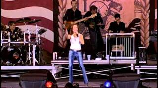 Martina McBride  Broken Wing Live at Farm Aid 2001 [upl. by Dominus]