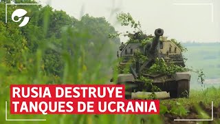 El ejército de Rusia DESTRUYE vehículos blindados de Ucrania y posiciones de defensa [upl. by Lumbard]