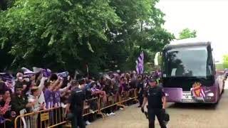 ValladolidSporting Ambiente y Llegada del Real Valladolid al José Zorrilla [upl. by Zug]