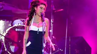 Amy Winehouse  São Paulo 2011 FULL CONCERT [upl. by Ardy]