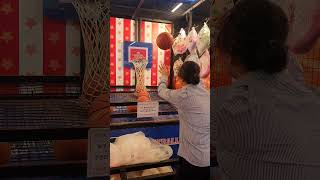 인형 뽑기 자유투 농구 4개 중 3골 성공 Street Carnival Basketball Arcade Game [upl. by Helli]