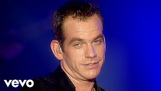 Garou  La dame de Haute Savoie Live à Bercy [upl. by Aihsenak]