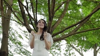 Bertahanlah Cinta  Celine Evangelista Official Music Video [upl. by Fidelas360]