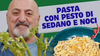 Pasta con pesto di sedano e noci [upl. by Sema]