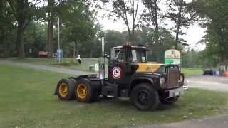 1966 Mack R600 [upl. by Plume752]