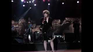 KT Oslin  Hey Bobby Live at Farm Aid 1990 [upl. by Eedahs559]