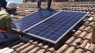 Instalação de um sistema fotovoltaico com microinversores APsystems [upl. by Artemahs846]