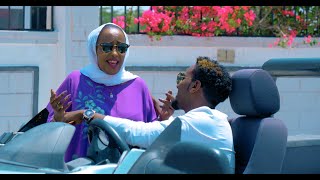 Mursal Muuse vs Hodan Abdirahman Soo dadaal Official Video 2020 [upl. by Aicatsan]