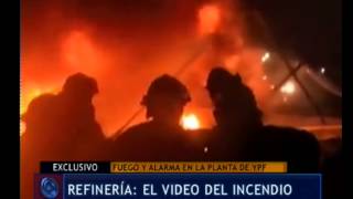 Video del incendio de la refinería de YPF Telefe Noticias [upl. by Newob]