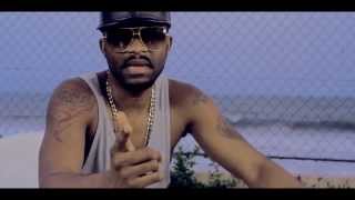 Fally Ipupa  Associé Clip Officiel [upl. by Lanita919]