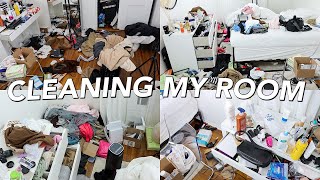 CLEANING MY ROOM 2022  COMPLETE DISASTER [upl. by Ozner508]