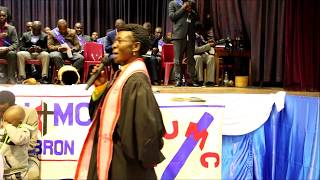 Ndinoramba ndichinamata worship song by Rev Chonzi [upl. by Prudi]