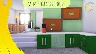 400 BUCKS BUDGET Minty Tiny House 🌿 Speed Build   Roblox Adopt Me [upl. by Esalb931]