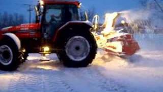 deneigement snow removal quebec Agco Tractor Savaria [upl. by Kenlee]