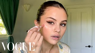 Selena Gomezs Guide to the Perfect Cat Eye  Beauty Secrets  Vogue [upl. by Rozina]