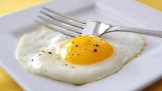 Sunny side up egg In microwave tutorial [upl. by Artkele764]