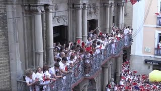 Comienzan los Sanfermines [upl. by Jameson39]