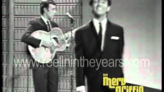 Freddie and the Dreamers quotIm Telling You Nowquot live Merv Griffin Show 1965 [upl. by Wil]