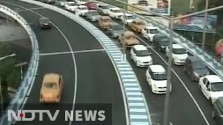 Meant to solve traffic problems this new Kolkata flyover created a new one [upl. by Eniamaj686]