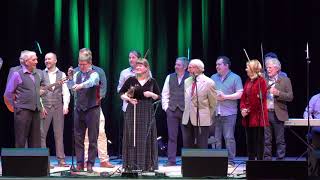 Robbie Shepherd leads quotThe Northern Lights of old Aberdeenquot concert finale in Aberdeen Music Hall [upl. by Atsahc]