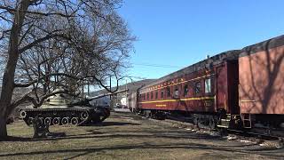 North Shore 1942 passing a tank at the Battle of Shamokin PA 1 14 2025 [upl. by Bank]