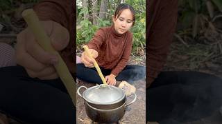 Single mom SHOW survival in the Wild camping outdoors bushcraft lifehacks [upl. by Refotsirhc786]