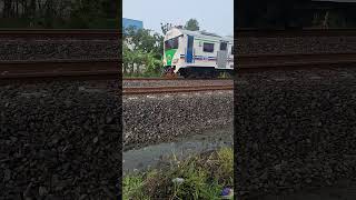 Kereta api Rail Clinic keretaapi palangperlintasankeretaapiindonesia railfans [upl. by Noscire]