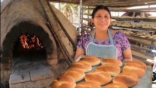 Haciendo Pan En Horno De Leña Para Esta Semana Santa  Juntos Podemos gt [upl. by Ivzt]