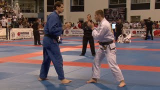 Roger Gracie VS Claudio Calasans  World Championship 2009 [upl. by Aratahs]