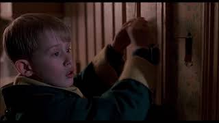 Home Alone 2 Lost in New YorkBest sceneMacaulay CulkinCatherine OHaraJohn HeardKieran Culkin [upl. by Hanah]