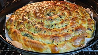 SADECE UN TUZ VE SU İLE👏💯 ÇITIR ÇITIR ÇOK LEZZETLİ VE DOYUMSUZ ISPANAKLI EL AÇMASI BÖREK 💯👌 [upl. by Reivad198]