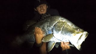 Catching Giant Fish out of a KAYAK Barra Fishing in Tinaroo [upl. by Baxy]