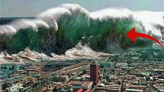 Os Maiores Tsunamis vistos em Vídeo [upl. by Ahsertal962]